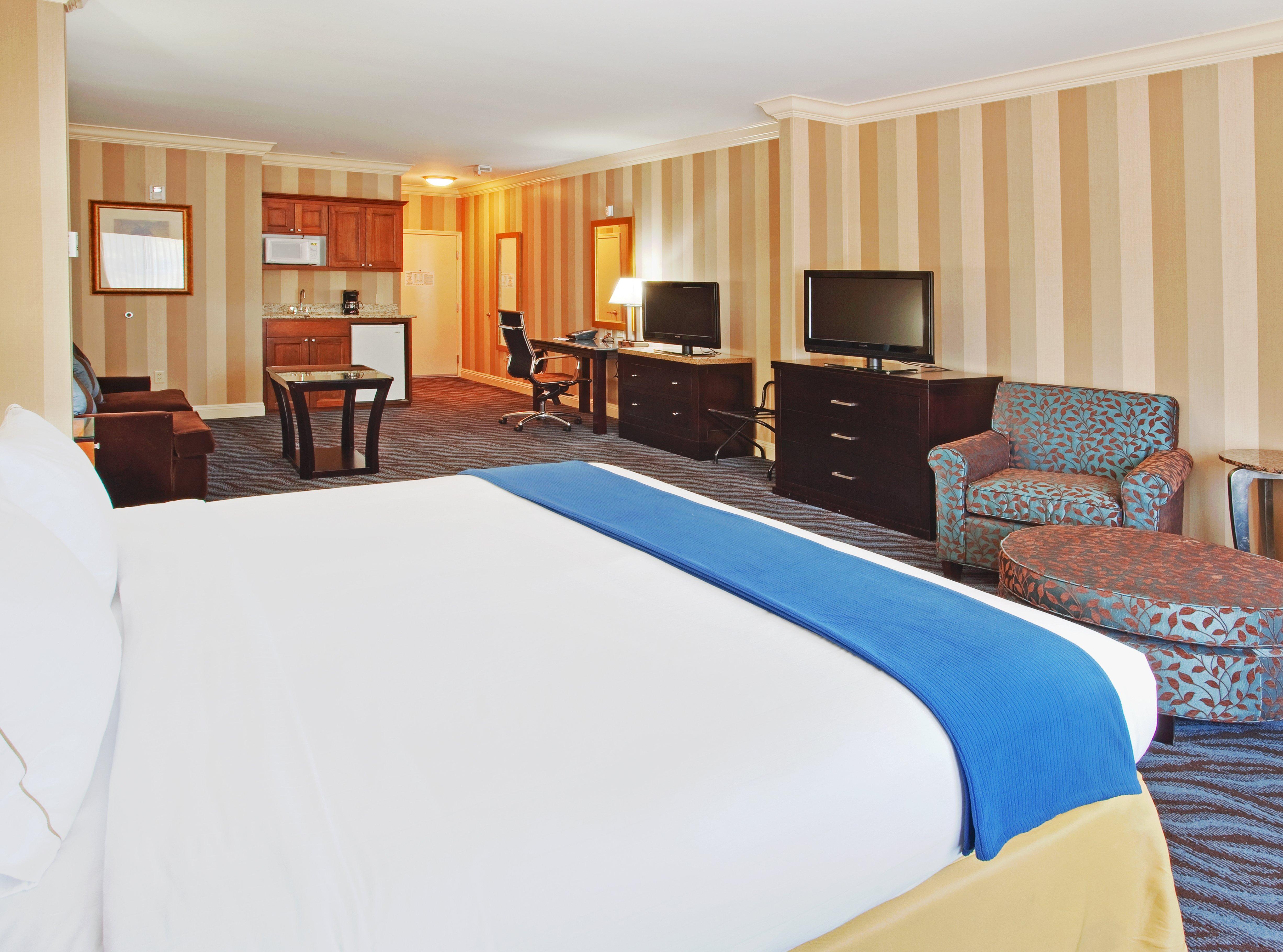 Holiday Inn Express Hotel & Suites Santa Cruz By Ihg Bagian luar foto