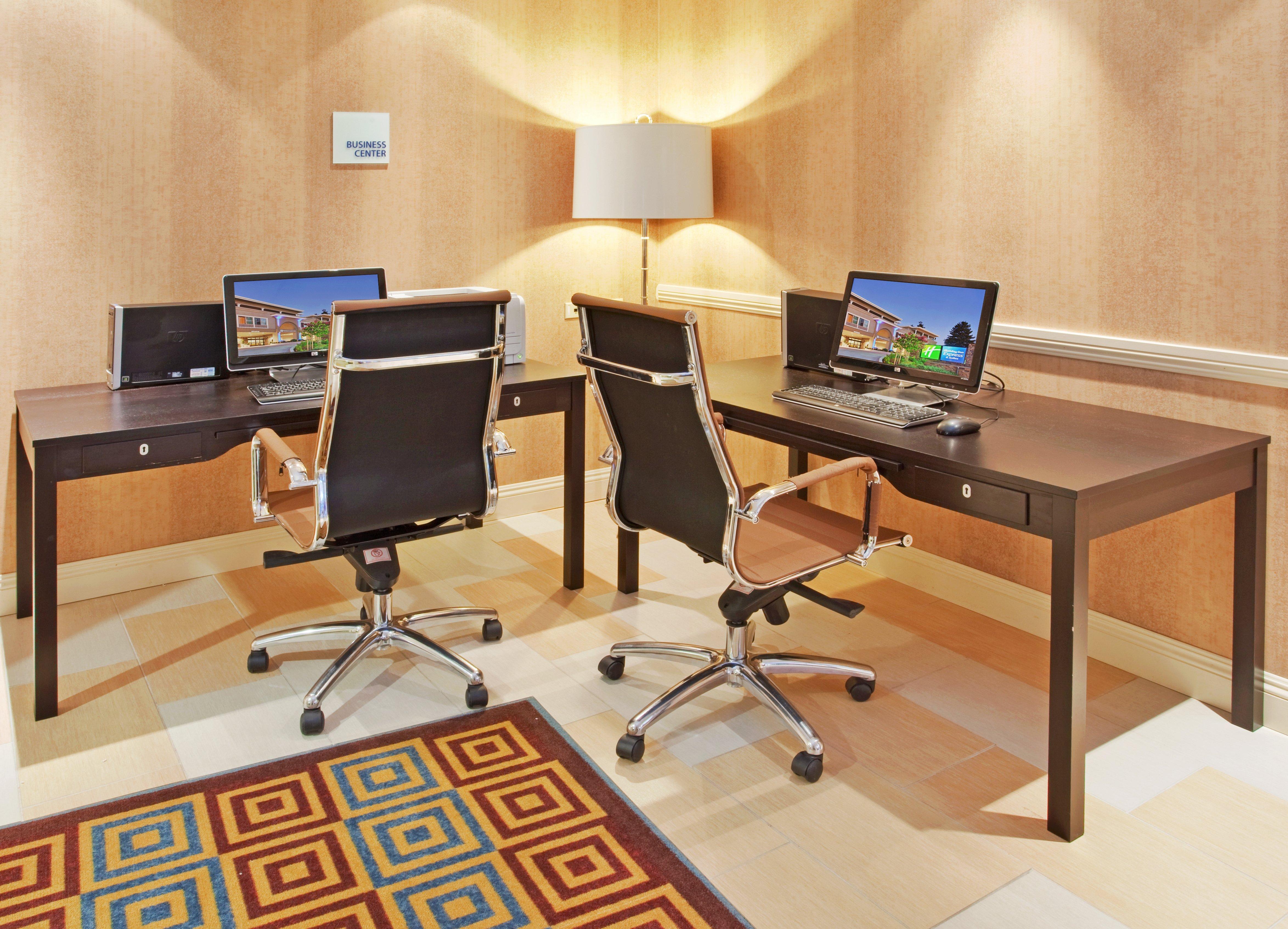 Holiday Inn Express Hotel & Suites Santa Cruz By Ihg Bagian luar foto
