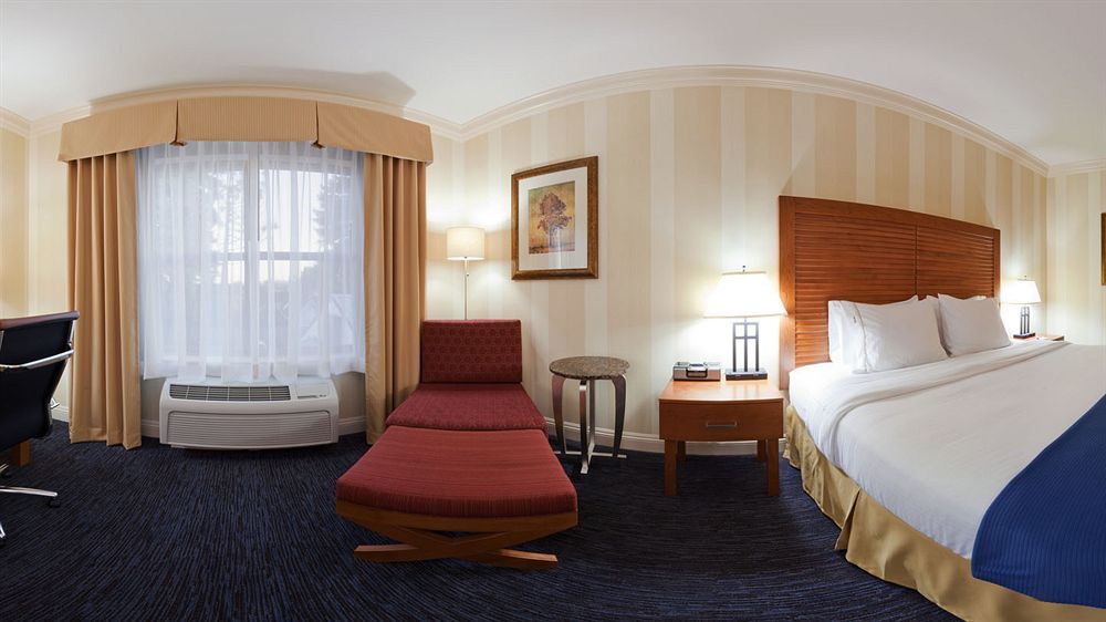 Holiday Inn Express Hotel & Suites Santa Cruz By Ihg Bagian luar foto
